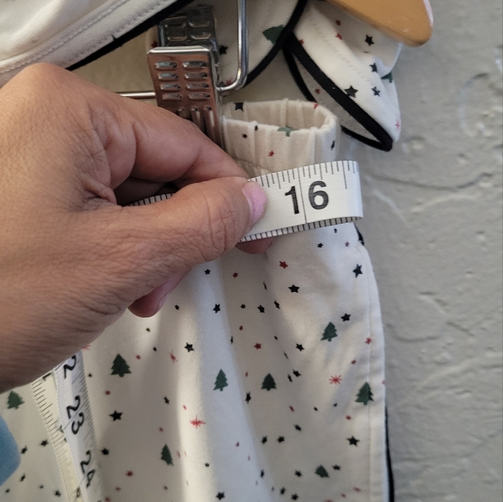 Tommy John Pajama Set Size Large - Picture 8 of 9